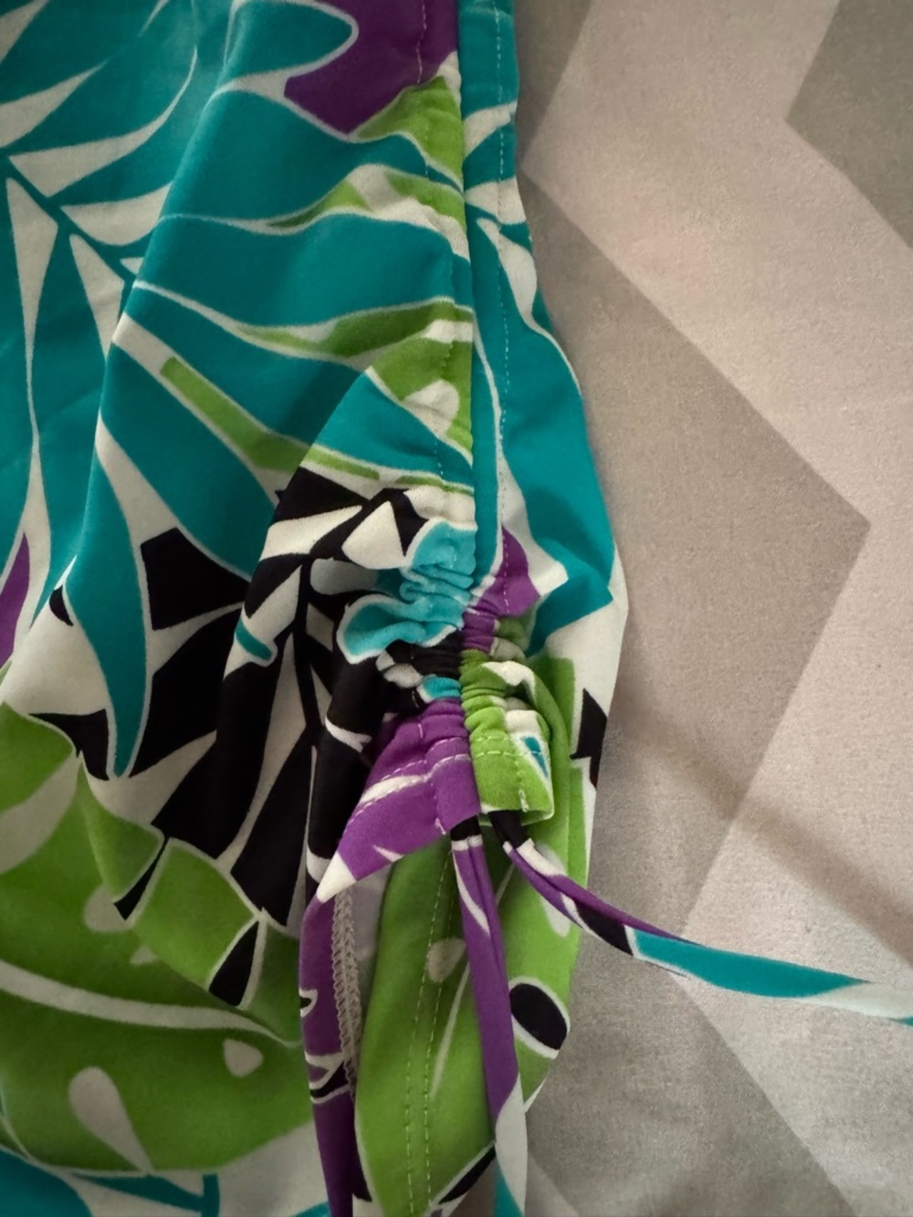 Tropical South Beach Tankini Top Rouched Sides - Picture 2 of 6